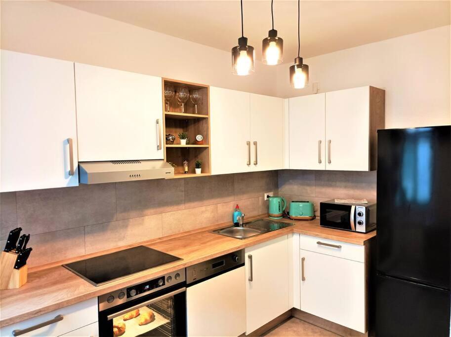 מגדבורג Modernes Apartment Mit Balkon מראה חיצוני תמונה